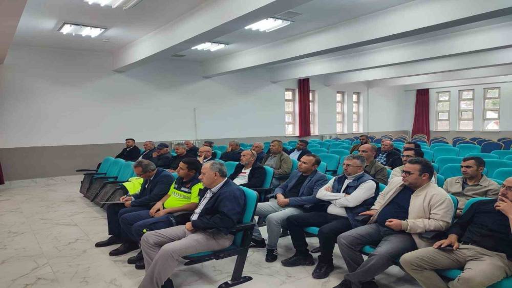 Karapınar&rsquo;da taşımalı eğitim &ouml;ncesi servis şof&ouml;rlerine uyarı
