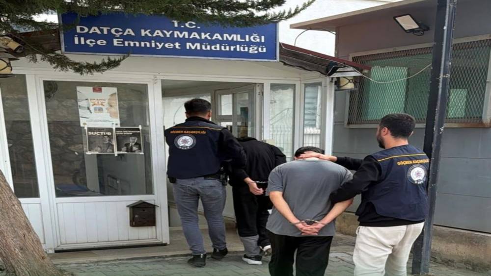 Dat&ccedil;a&rsquo;da kesinleşmiş hapis cezasıyla aranan 2 firari yakalandı

