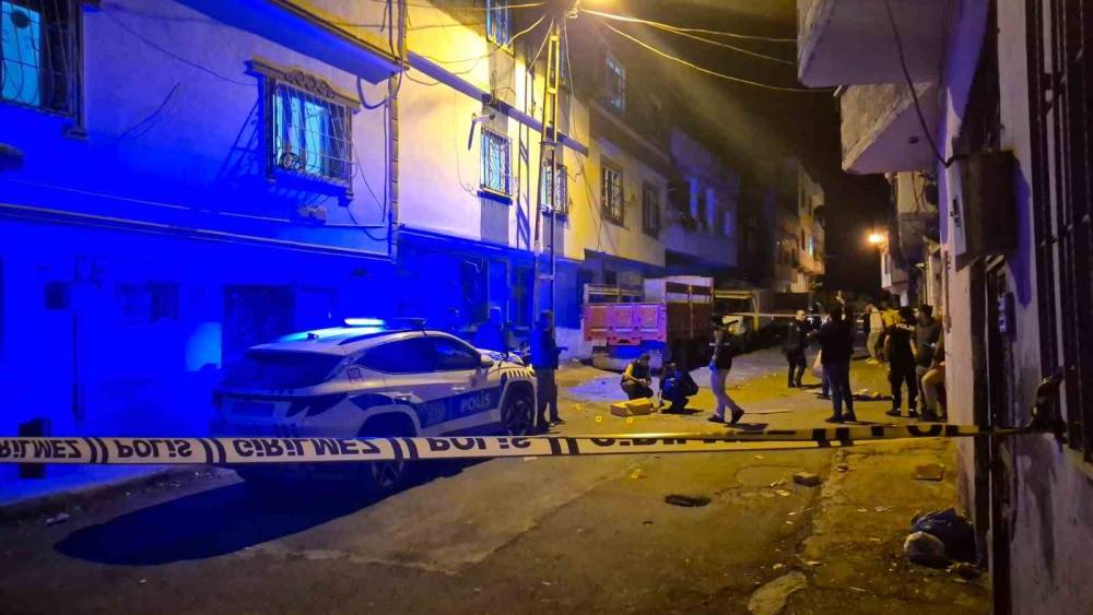 Gaziantep&rsquo;te silahlı kavga: 1 &ouml;l&uuml;, 4 yaralı
