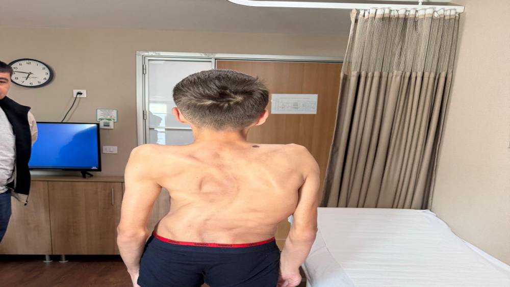 Kırgızistanlı gen&ccedil; şifayı T&uuml;rk hekimlerinde buldu
