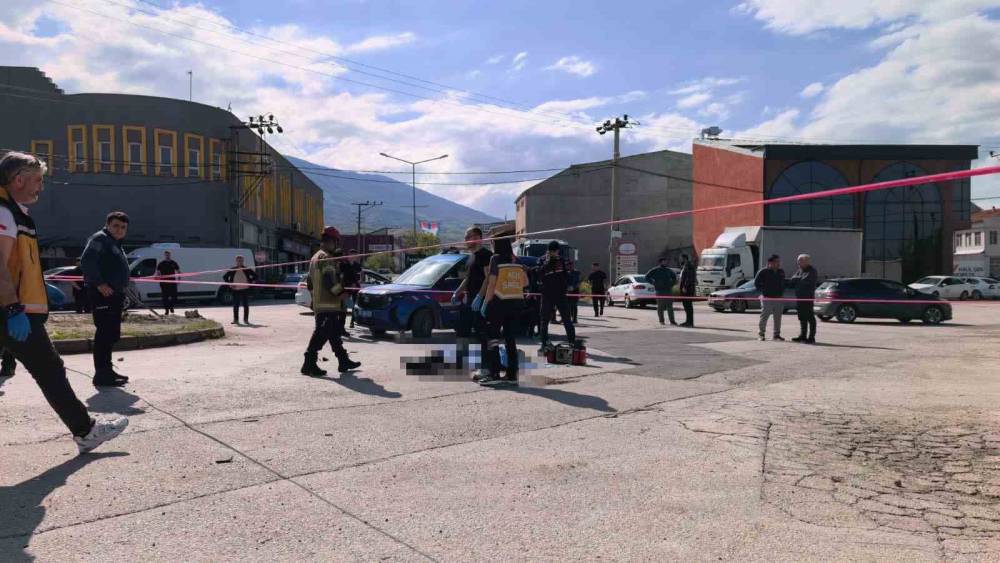 Vin&ccedil;ten atlaması sonucu hayatını kaybeden s&uuml;r&uuml;c&uuml; toprağa verildi
