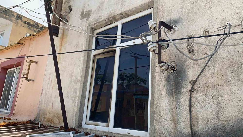 Yaşlı adam odasında &ccedil;ıkan yangında hayatını kaybetti
