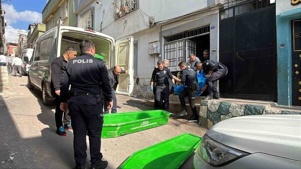 Sosyal medya fenomeni &rsquo;Cin Ali&rsquo;yi &ouml;ld&uuml;ren kızı tutuklandı
