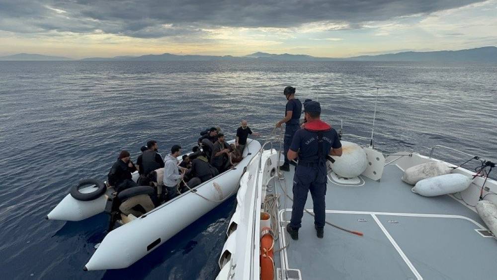Aydın&rsquo;da 19 d&uuml;zensiz g&ouml;&ccedil;men kurtarıldı
