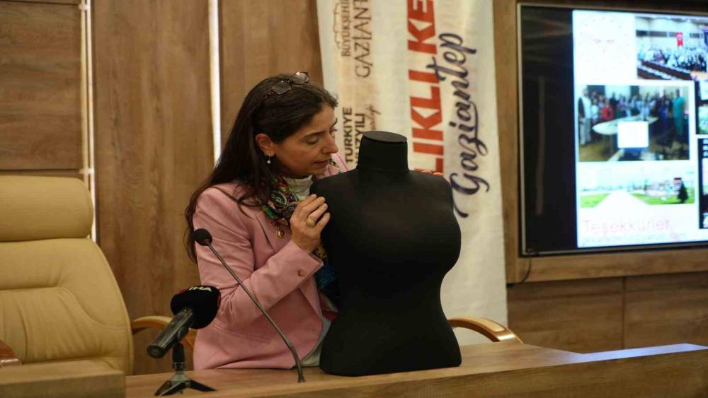 Gaziantep&rsquo;te "Meme Kanseri Farkındalık Eğitimi" d&uuml;zenlendi
