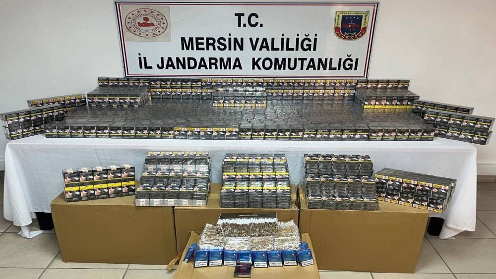 Mersin&rsquo;de ka&ccedil;ak makaron operasyonu: 2 g&ouml;zaltı

