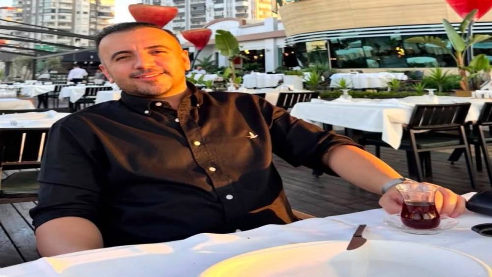 Dondurmacıda &ccedil;alışan gen&ccedil;, silahlı saldırıda vurularak &ouml;ld&uuml;r&uuml;ld&uuml;
