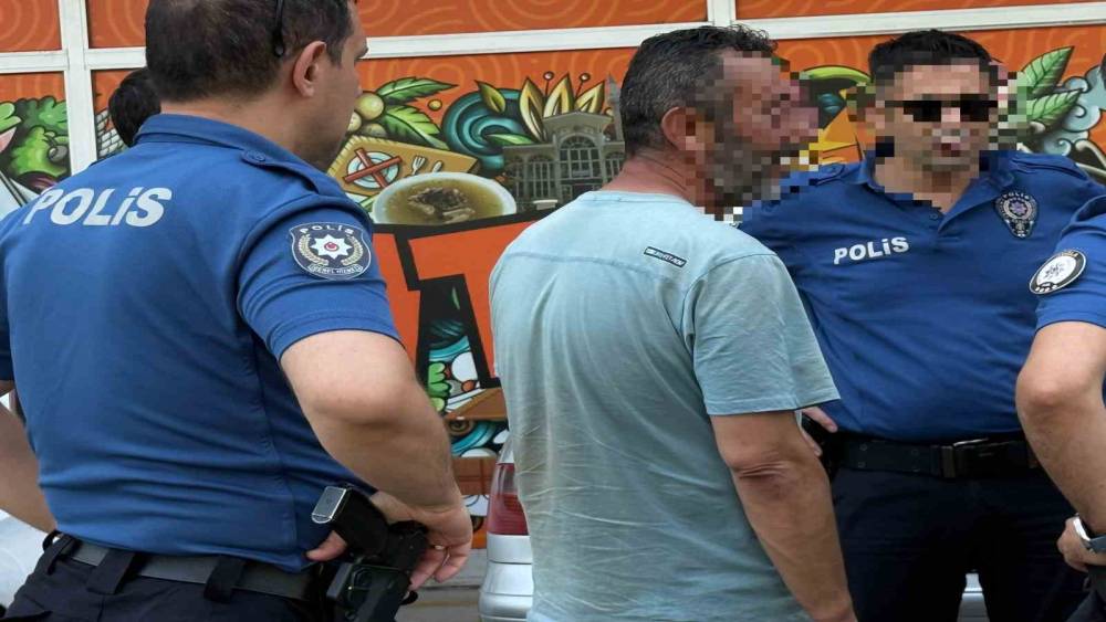 Menteşe&rsquo;de gasp ihbarı yaptı, kendi eşkalini verdi
