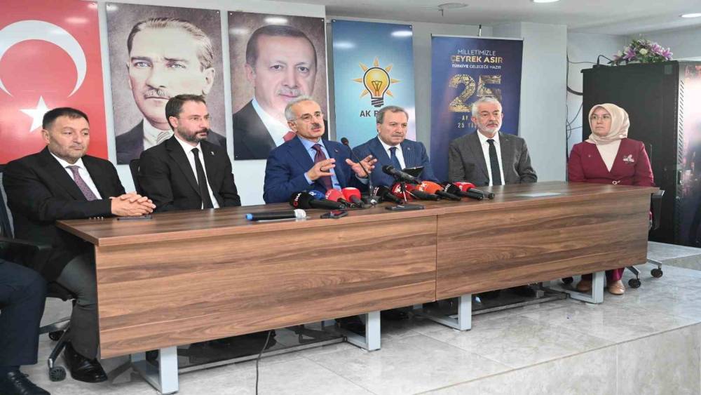 Bakan Uraloğlu: "D&uuml;nyada 356 noktaya u&ccedil;abilen bir T&uuml;rkiye var"
