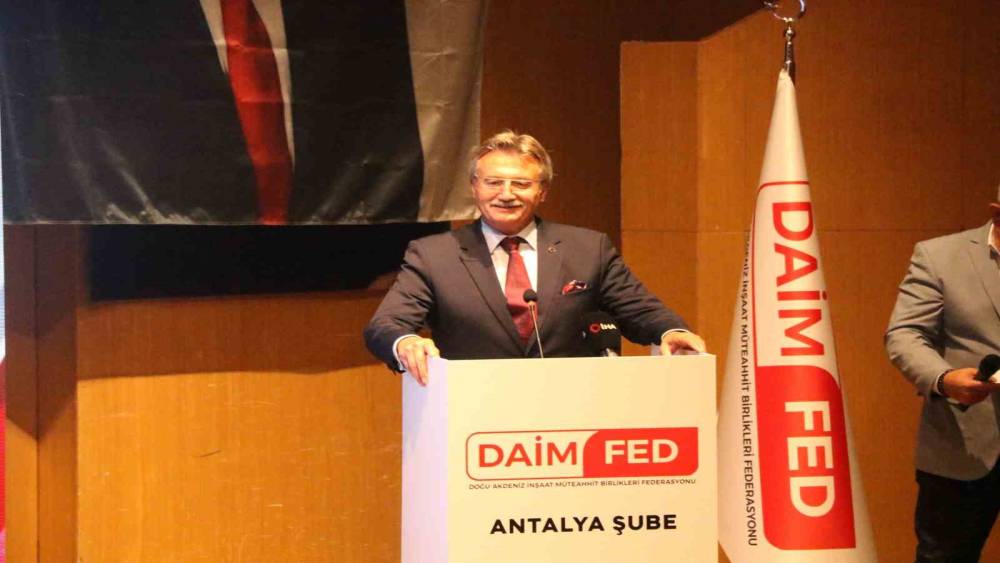 Eski Devlet Bakanı K&uuml;rşad T&uuml;zmen: "Antalya yapı stoku olarak ciddi sıkıntıları olan bir şehir"
