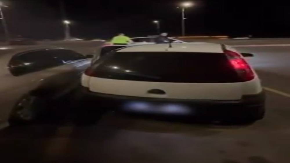 Abartı egzoz ve ses sitemi ile g&uuml;r&uuml;lt&uuml; yapan 90 s&uuml;r&uuml;c&uuml;ye ceza
