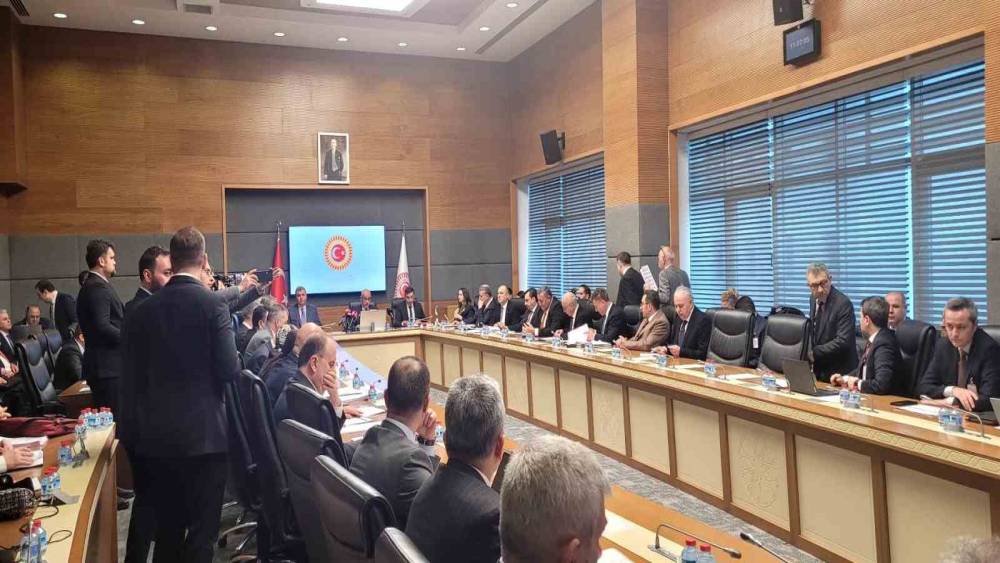 Tarım ve ormana y&ouml;nelik d&uuml;zenlemelerin de yer aldığı kanun teklifi komisyonda
