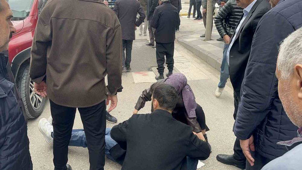 Elazığ&rsquo;da aracın &ccedil;arptığı yaşlı adam yaralandı
