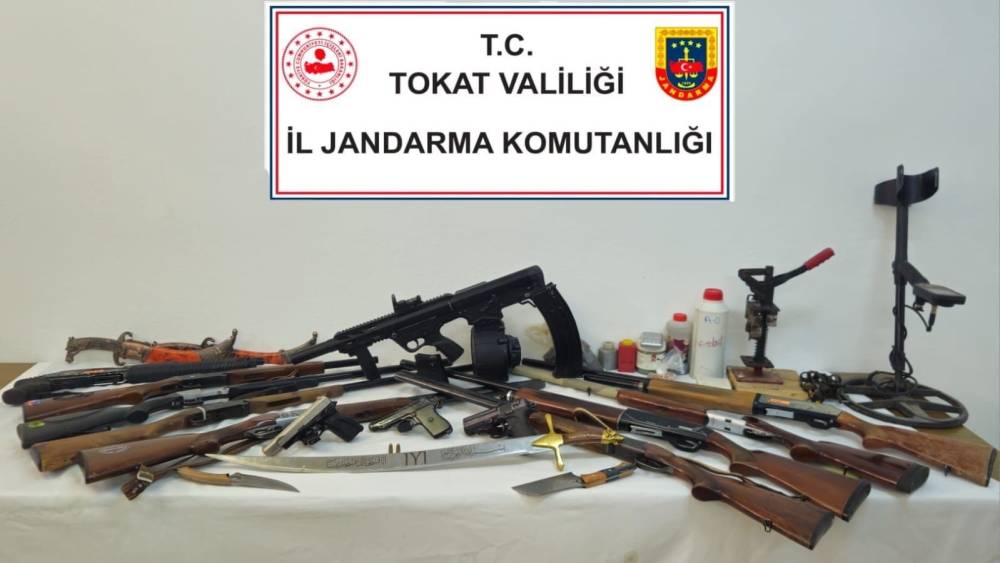 Tokat&rsquo;ta silah ve tarihi eser operasyonu

