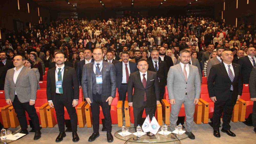 T&uuml;rkiye&rsquo;nin girişimcilik vizyonu Kayseri&rsquo;de konuşuldu
