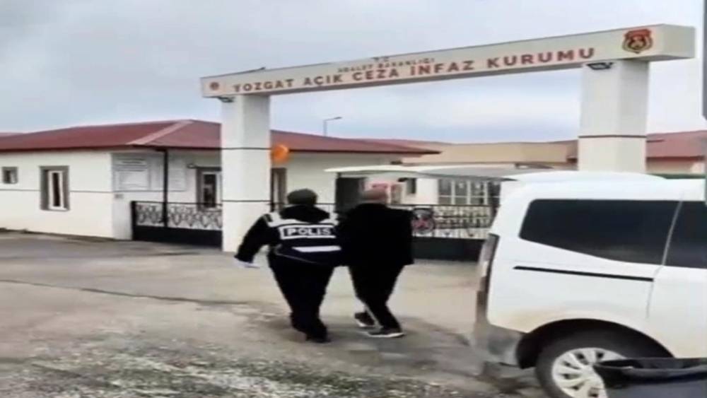 16 yıl kesinleşmiş hapis cezası ile aranan firari h&uuml;k&uuml;ml&uuml; yakalandı
