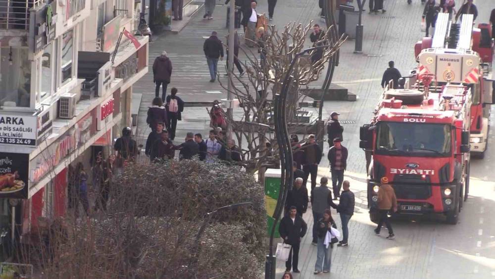 Bolu&rsquo;da yanık kokusu itfaiye ekiplerini harekete ge&ccedil;irdi
