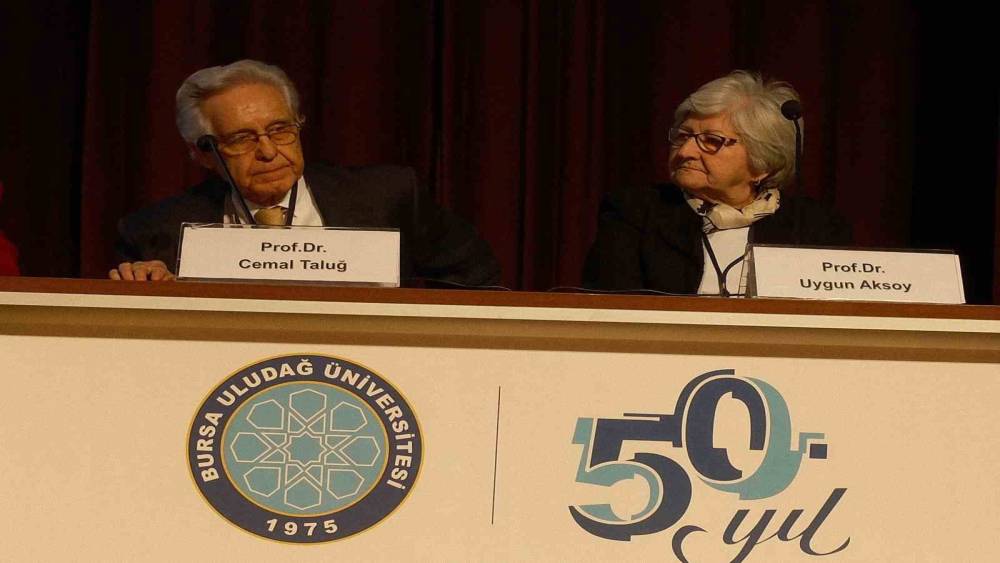 Prof. Dr. Taluğ: "İnsan dışı memeli biyok&uuml;tlesinin y&uuml;zde 94&rsquo;&uuml;n&uuml; &ccedil;iftlik hayvanları oluşturuyor"
