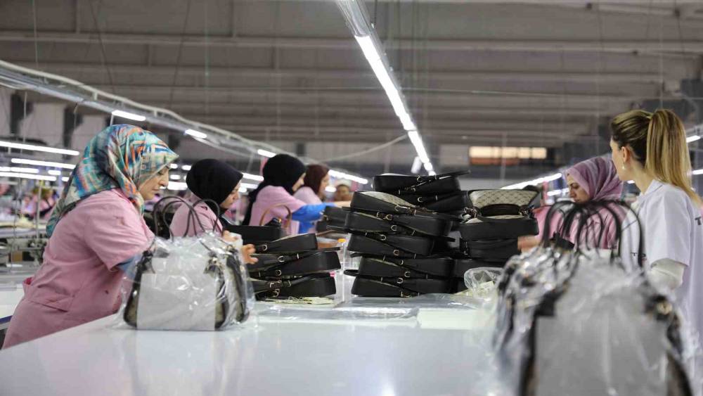 D&uuml;nyanın &ccedil;antası Elazığ&rsquo;dan: 26 &uuml;lkeye ihracat
