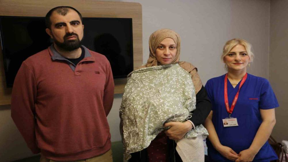 Fransa&rsquo;da evde 6 doğum yaptı, "Fizyolojik doğum" tercihini Diyarbakır&rsquo;dan yana kullandı
