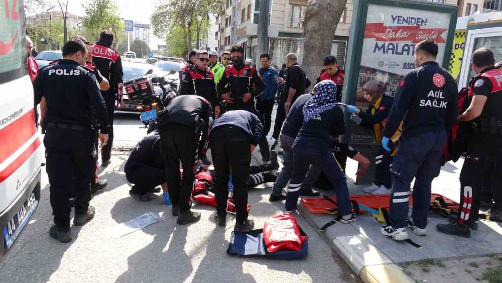 Malatya&rsquo;da yunus timleri kaza yaptı: 2 polis yaralı
