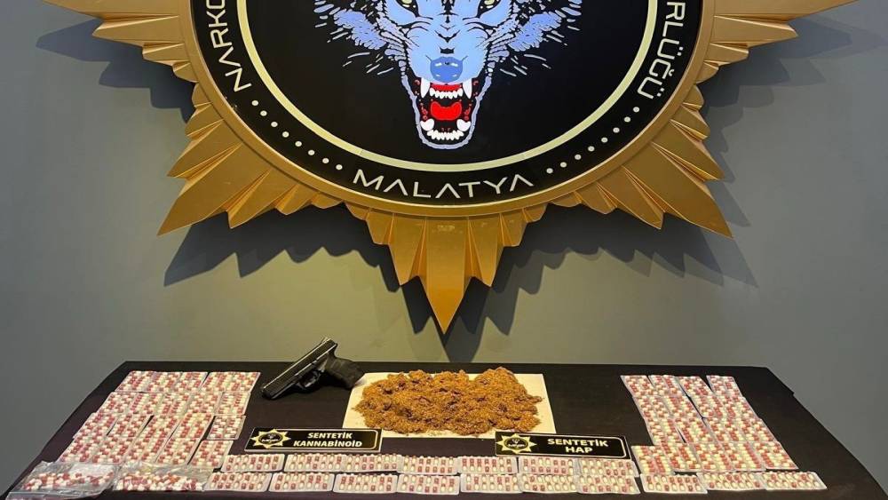 Malatya&rsquo;da torbacı operasyonu: 5 g&ouml;zaltı
