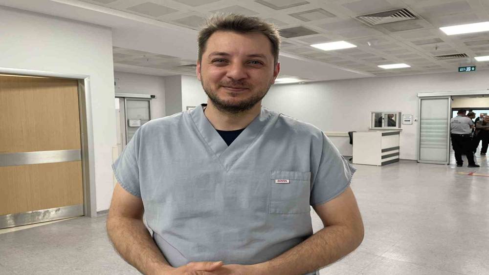 Bayram ve uzun tatillerde sessiz tehlike: Kalp krizi, pıhtı ve fel&ccedil; riski g&ouml;z ardı edilmemeli
