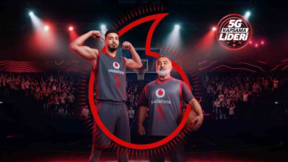 Vodafone&rsquo;un 5G kapsama reklamında milli basketbolcu Alperen Şeng&uuml;n oynadı
