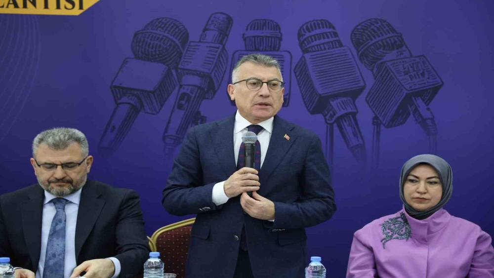 G&uuml;ler, g&uuml;ndemlerinde af olmadığını a&ccedil;ıkladı
