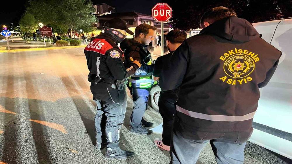Eskişehir&rsquo;de bayram &ouml;ncesi geniş &ccedil;aplı asayiş ve trafik uygulaması
