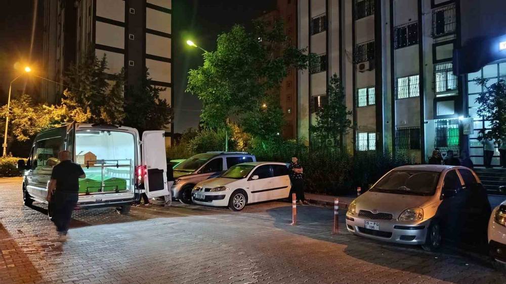 Adana&rsquo;da son 24 saatte kanlı bilan&ccedil;o: 4 ayrı cinayet vakasında 3&rsquo;&uuml; kadın 6 kişi &ouml;ld&uuml;r&uuml;ld&uuml;
