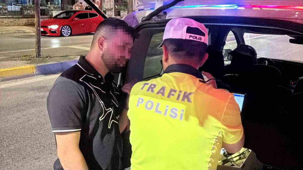 Tehlikeli ara&ccedil; kullanan s&uuml;r&uuml;c&uuml;ye uygunsuz modifiyeden 5 bin TL ceza
