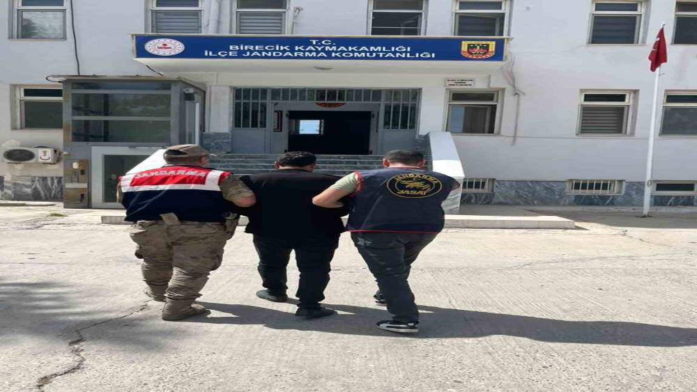 Şanlıurfa&rsquo;da uyuşturucu ticaretinden h&uuml;k&uuml;ml&uuml; kişi yakalandı
