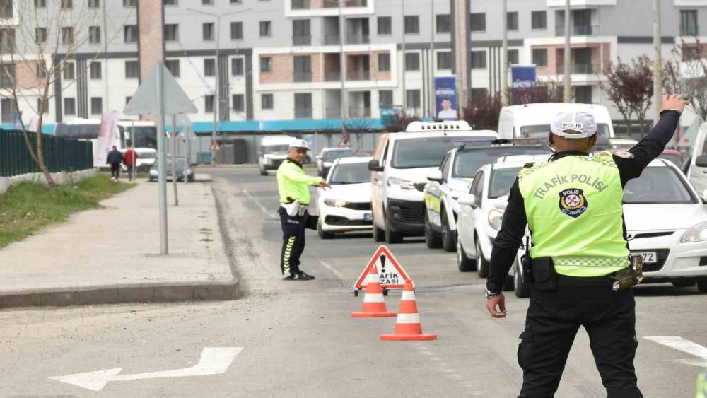 Ordu&rsquo;da bir haftada 14 binden fazla ara&ccedil; ve s&uuml;r&uuml;c&uuml;s&uuml; denetlendi

