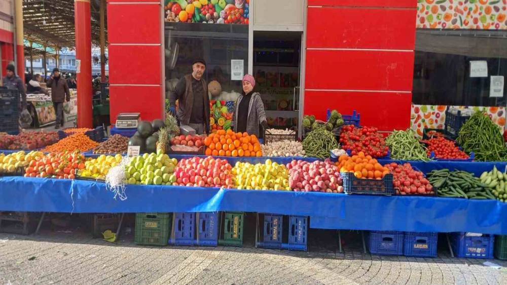 Havran&rsquo;da Cuma pazarına davet: "Alışverişinizi esnafımızdan yapın"
