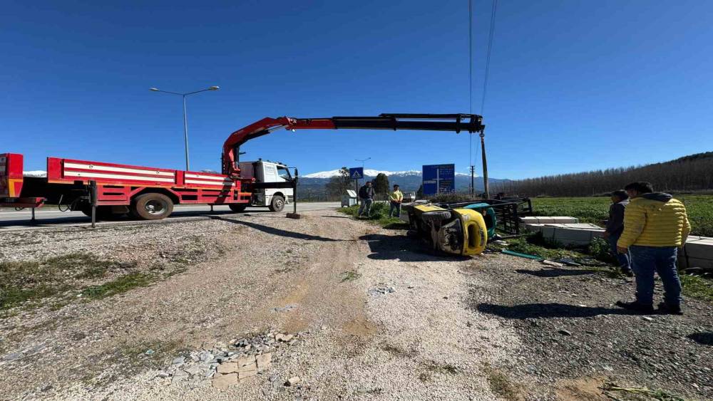 Seydikemer&rsquo;de forklift devrildi: 1 yaralı
