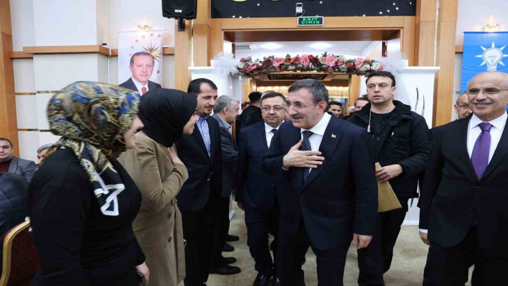 Cumhurbaşkanı Yardımcısı Yılmaz: "Sami Er Başkanımız b&uuml;y&uuml;k projelere cesaretle &ouml;nc&uuml;l&uuml;k etmiş"
