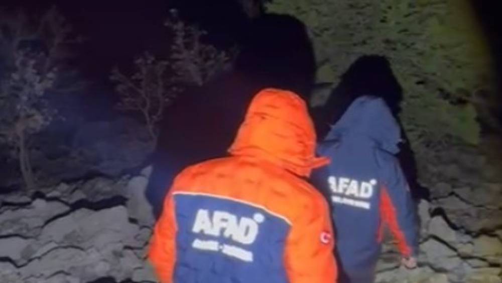 Kahramanmaraş&rsquo;ta mahsur kalan 8 dağcı kurtarıldı

