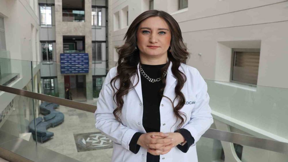 Uzmanı &ccedil;ocuk su&ccedil;luluğuna karşı ebeveynleri uyardı: "&Ccedil;ocukların sosyal medya kullanımı takip edilmeli"
