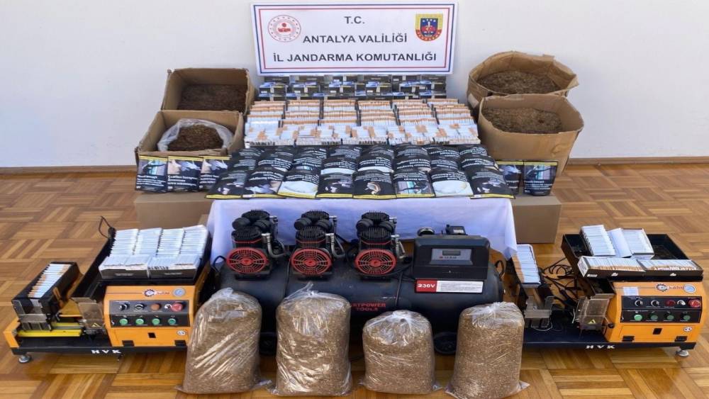 Kumluca&rsquo;da 150 kilo kıyılmış t&uuml;t&uuml;n ele ge&ccedil;irildi
