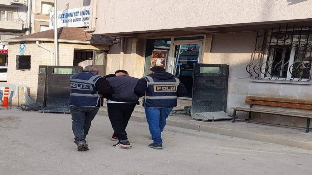 Bursa&rsquo;da aranan şahıs polis operasyonuyla yakalandı
