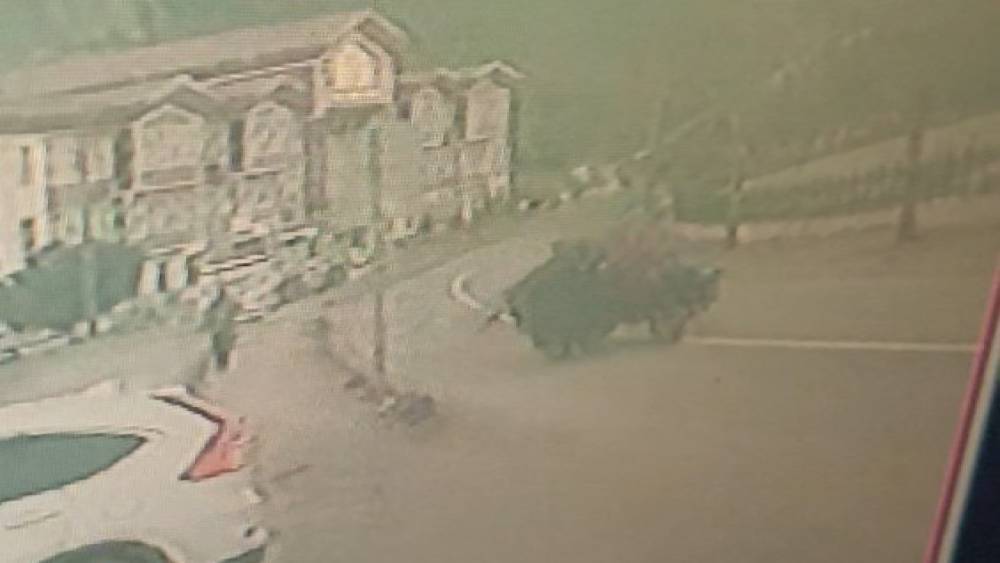 Kastamonu&rsquo;da lastiği fırlayan tarım aracı takla attı: 1 yaralı
