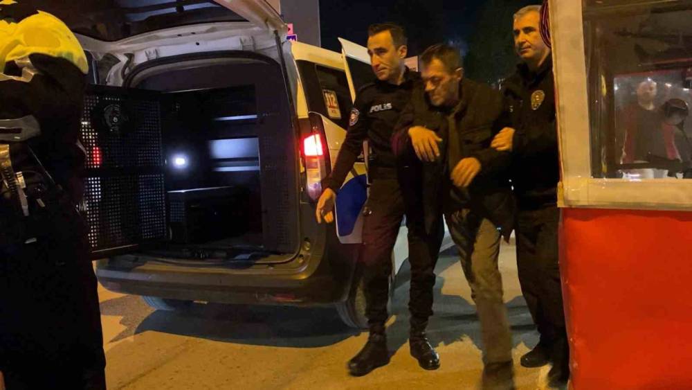 Alkoll&uuml; ara&ccedil; kullanan s&uuml;r&uuml;c&uuml;ye toplam 92 bin 500 lira ceza
