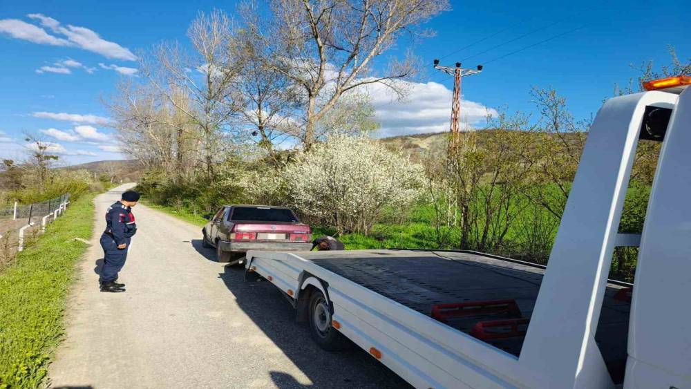 &lsquo;Dur&rsquo; ihtarına uymayan s&uuml;r&uuml;c&uuml;lere toplam 582 bin 431 lira ceza kesildi
