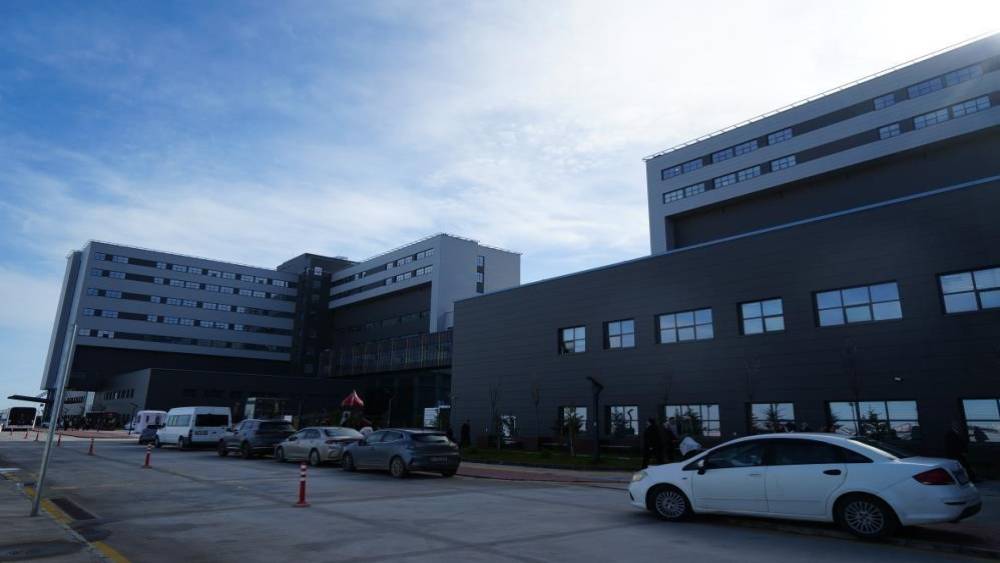 Samsun Şehir Hastanesi&rsquo;ne taşınma s&uuml;r&uuml;yor: Yeni birimler hizmette
