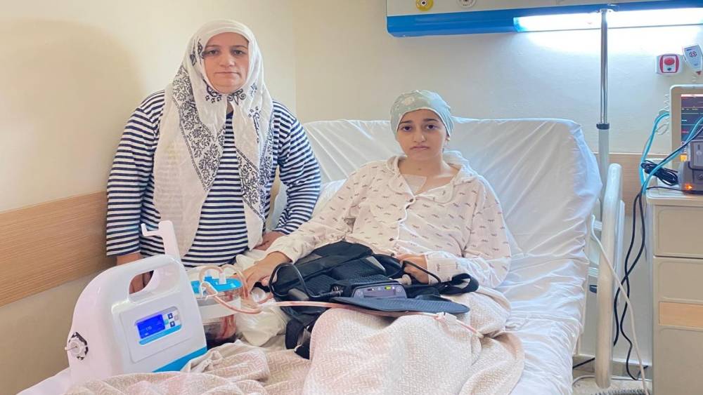 Hakkarili annenin y&uuml;rek burkan bekleyişi: 8 yıldır kızı i&ccedil;in kalp bekliyor
