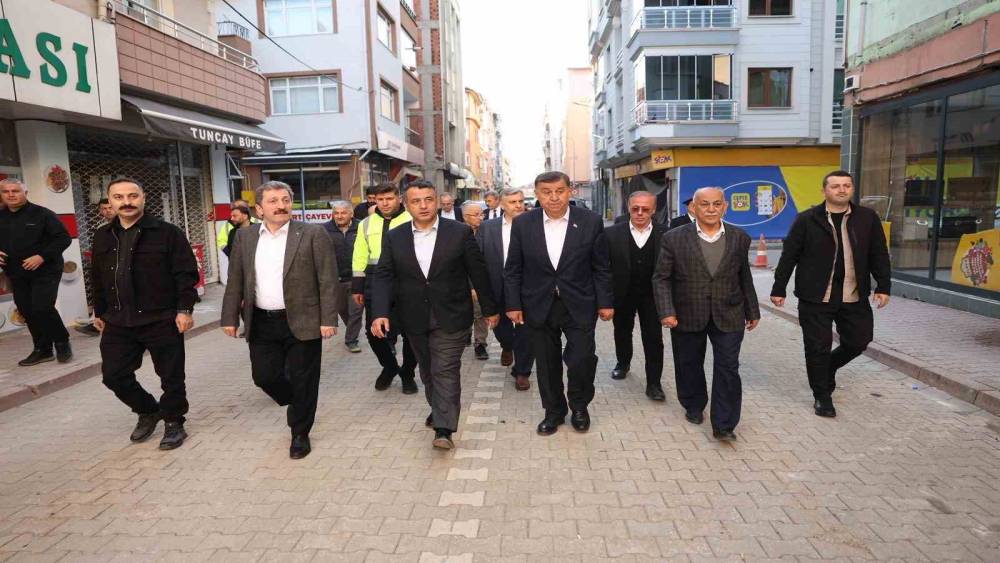 Samsun protokol&uuml;nden Havza&rsquo;da bayramlaşma ve sel b&ouml;lgesinde inceleme
