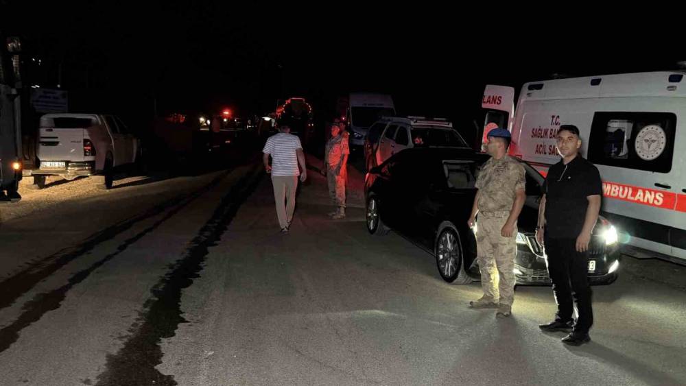 Adıyaman&rsquo;daki orman yangını s&ouml;nd&uuml;r&uuml;ld&uuml;
