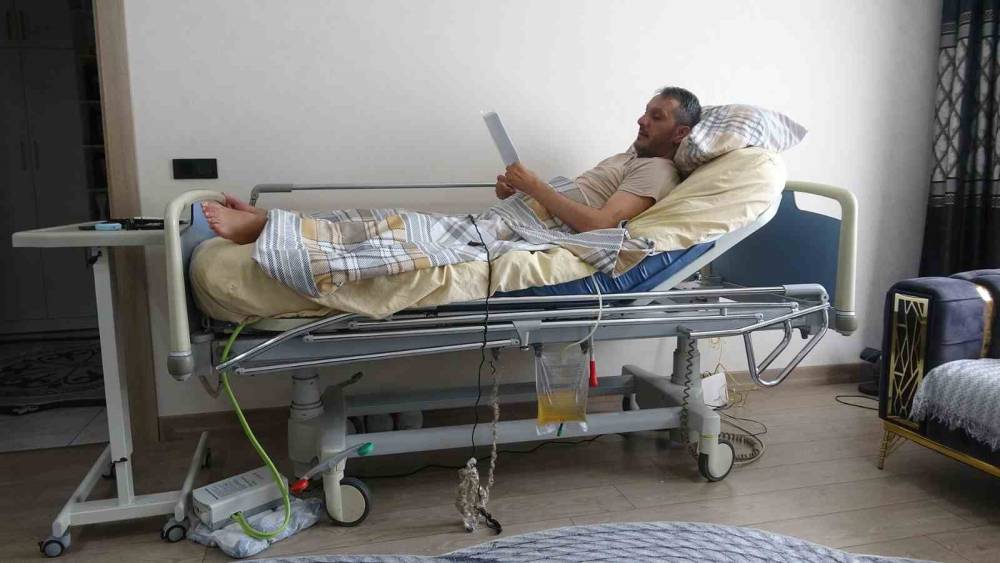 Y&uuml;r&uuml;yerek girdiği hastaneden fel&ccedil;li &ccedil;ıktı
