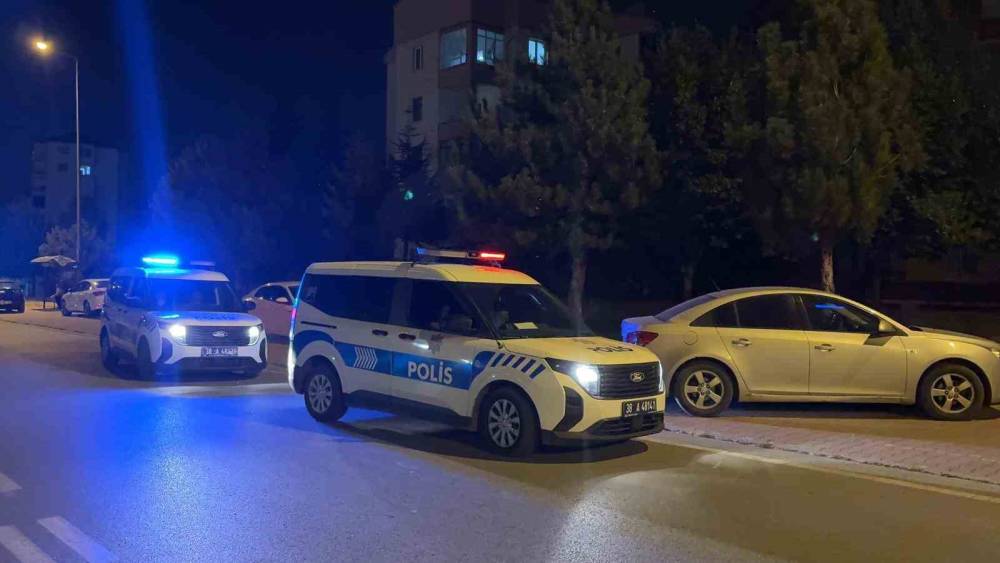 Kayseri&rsquo;de komşular arası kaldırım taşlı kavga: 1 ağır yaralı
